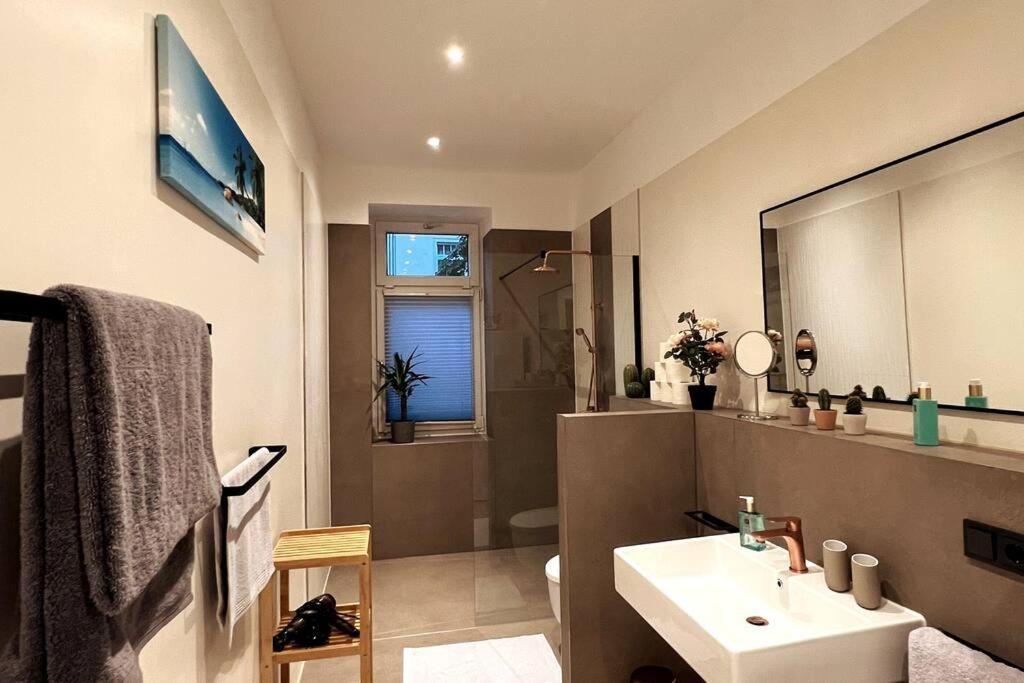Soul-Apartment Terrasse Privat-Parkplatz Boxspringbett 55Zoll Tv Wlan لبسيا المظهر الخارجي الصورة