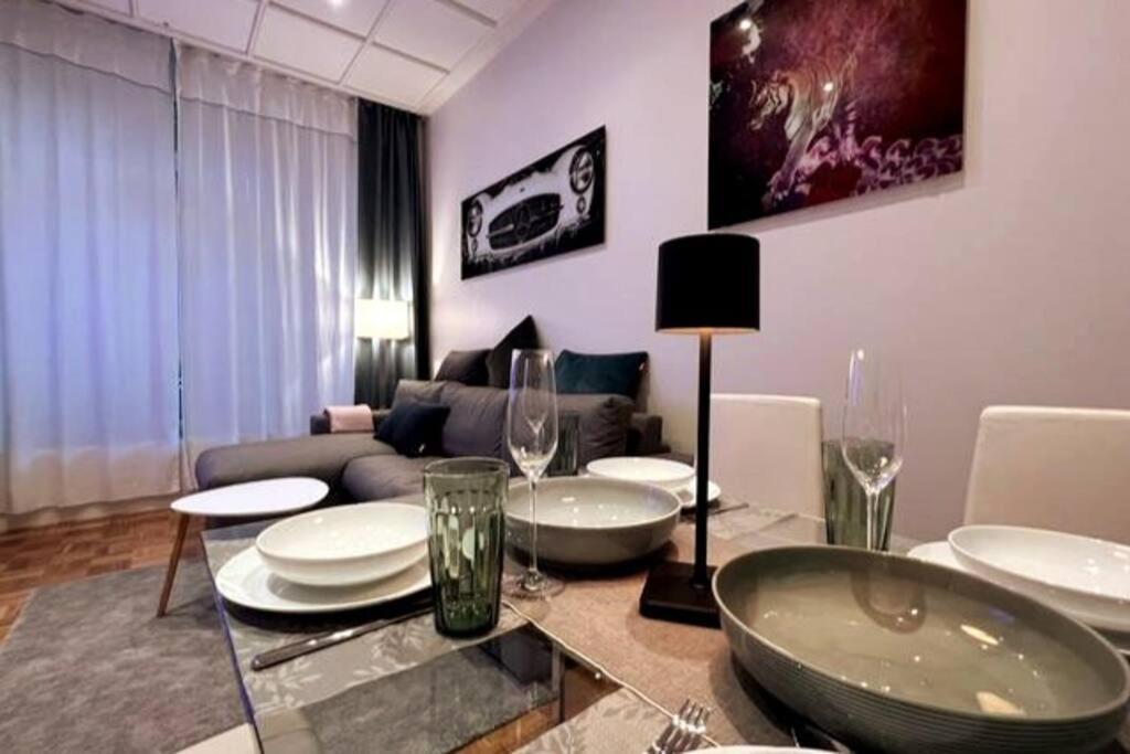 Soul-Apartment Terrasse Privat-Parkplatz Boxspringbett 55Zoll Tv Wlan لبسيا المظهر الخارجي الصورة