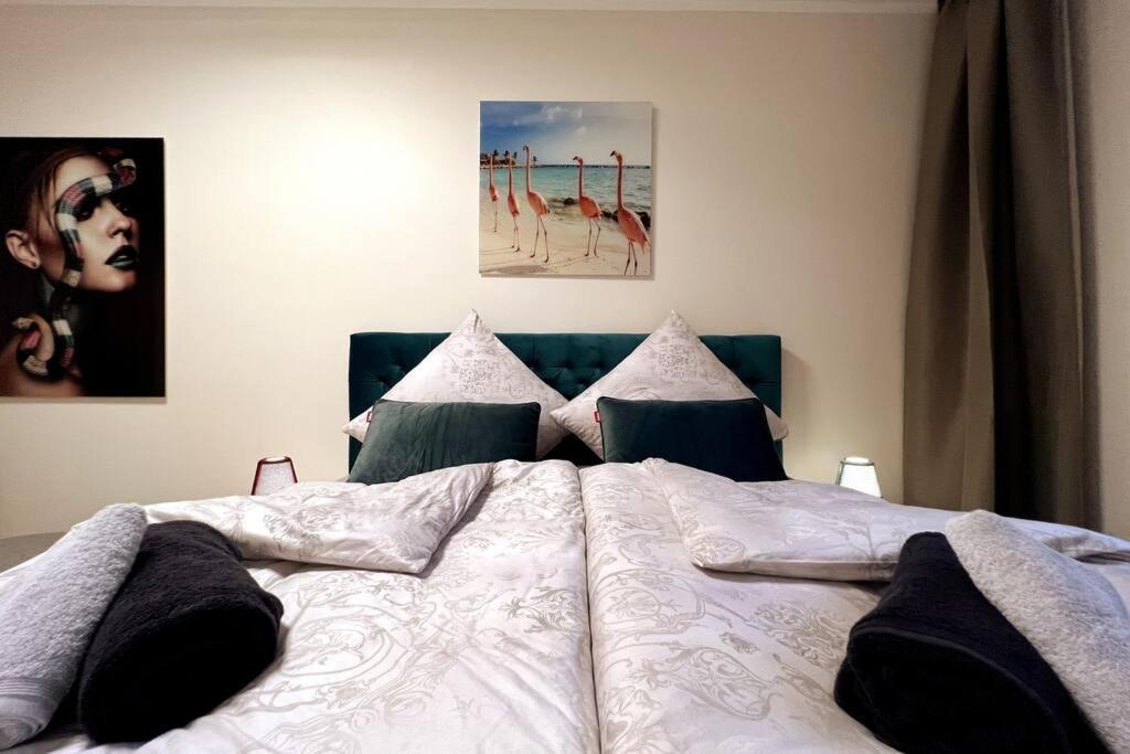 Soul-Apartment Terrasse Privat-Parkplatz Boxspringbett 55Zoll Tv Wlan لبسيا المظهر الخارجي الصورة
